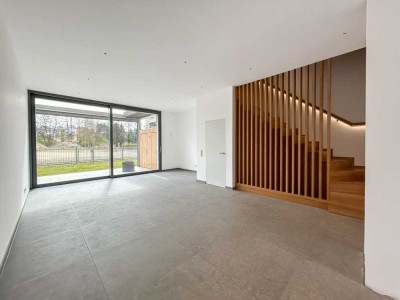 Idyllisches Wohnen am Caputher See – modernes Reihenhaus mit Naturblick