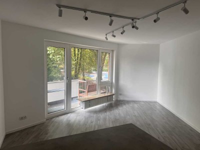 Exklusive 3-Zimmer-Wohnung mit gehobener Innenausstattung mit Balkon und EBK in Mülheim an der Ruhr