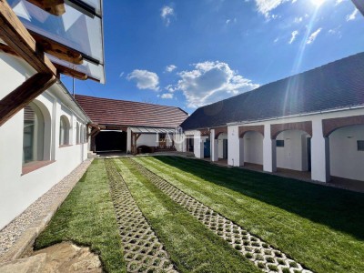 Einzigartiger &amp; Authentischer Vierkanthof mit Arkaden im südlichen Burgenland