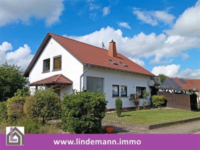 Welschbach: Gepflegtes Zweifamilienhaus in guter Lage