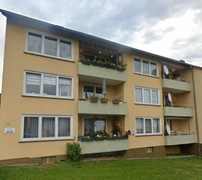 Stilvolle, gepflegte 1,5-Raum-Dachgeschosswohnung mit geh. Innenausstattung mit Balkon und EBK