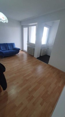 1-Zimmer-Wohnung mit Balkon und Einbauküche in Sindelfingen