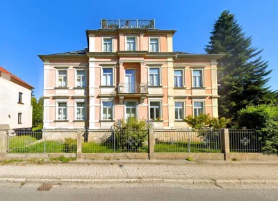 Exklusive Dachgeschosswohnung mit einzigartiger Dachterrasse und Elbblick in denkmalgeschütztem Haus