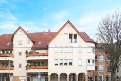 Kassel/ Kirchditmold … Modernisierte, großzügige 3-Zimmer-Wohnung mit Fahrstuhl und Südloggia!