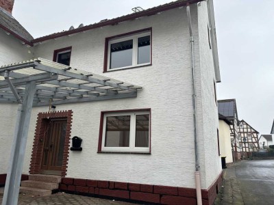 Preiswertes 7-Raum-Einfamilienhaus in Amöneburg- Neu saniert