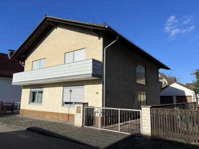 Modernisierte Erdgeschoss-Wohnung mit drei Zimmern und Terrasse in Hainburg, OT Klein-Krotzenburg