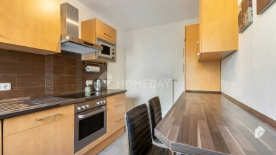 Renovierte 3-Zimmer-Wohnung mit Balkon und Stellplatz (Erbpacht)