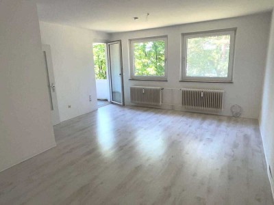 gut geschnittene 1-Zimmerwohnung in zentraler Lage mit Balkon