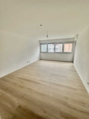 Schöne 3-Zimmerwohnung in S-Ost mit Balkon