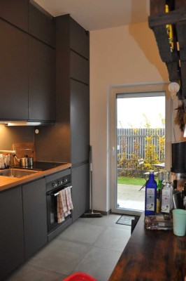 Moderne Wohnung mit Garten in ruhiger Wohngegend fussläufig zur U-Bahn