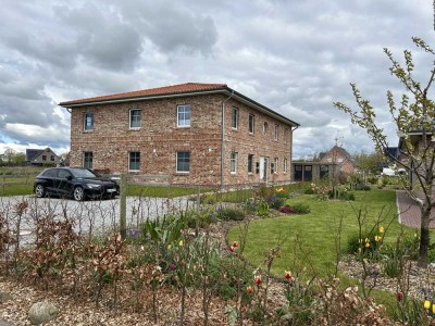 3 Zimmer Wohnung mit eigenem Garten