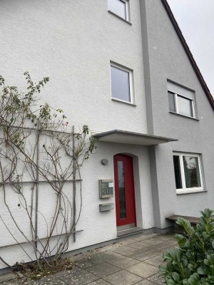 Attraktive, modernisierte 1-Zimmer-Wohnung in Schwieberdingen. Bevorzugt Pendler und Studenten.