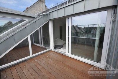 Traumhafte Maisonette-Whg. mit Dachterrasse und exklusiver Ausstattung im modernisierten Altbau