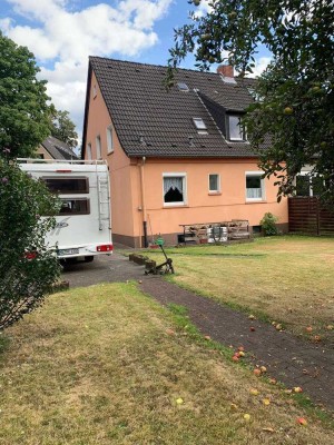 Charmante Doppelhaushälfte mit Kamin, großem Garten & Garage in ruhiger Lage von Bottrop