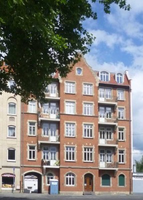 Schöne helle WG - geeignete Wohnung