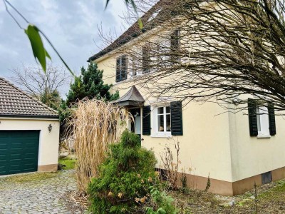 Einmalig. Charme. Charakter. Sich zu Hause fühlen. Wunderschöne Stadtvilla zu vermieten