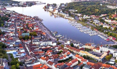 Geschmackvolle, gepflegte 2-Raum-Wohnung mit Einbauküche in Flensburg