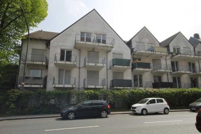 Frisch renoviertes Apartment mit Balkon zu vermieten