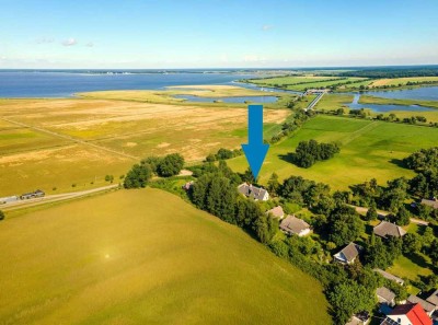 Zwei-Familien-Haus am Wasser – Wohnen, wo andere Urlaub machen