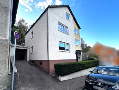 Freistehendes Zweifamilienhaus mit großem Grundstück und Terrassengarten in Hoheneck