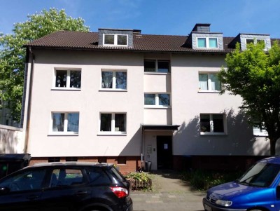 Aktuell in Renovierung - Dachgeschosswohnung in ruhiger Straße in Gelsenkirchen-Bismarck