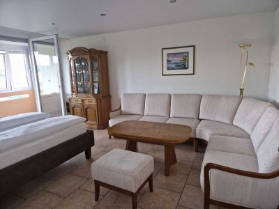 Stilvolle 2-Zi.-Wohnung mit gehobener Innenausstattung, EBK, Balkon