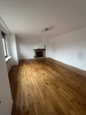 Renovierte 3-Zimmer-Wohnung im 2. OG in Stuttgart