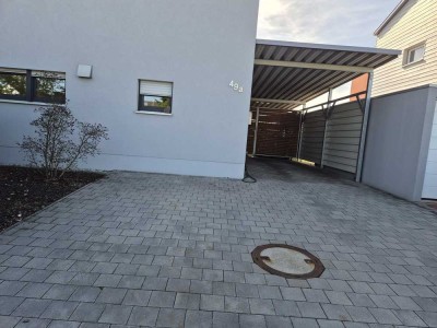 1880 € - 156 m² - 5.0 Zi.