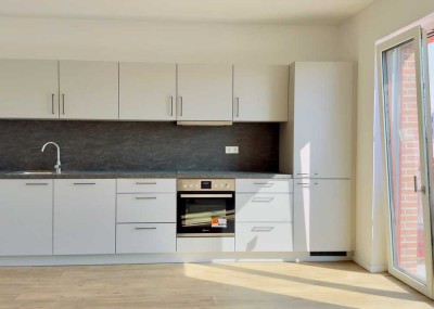 Hannover Kronsrode Neubau: Einbauküche, gr. Balkon, Fußbodenheizung, Abstellraum, Lift, TG, Keller