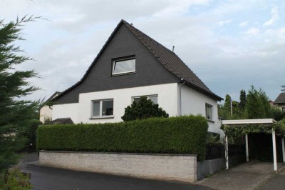 Freistehendes, ruhiges Einfamilienhaus im Ort Niederbachem an der Bonner Stadtgrenze