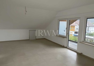 Charmante, sanierte Dachgeschosswohnung mit Südbalkon am Ortsrand von Kiebingen