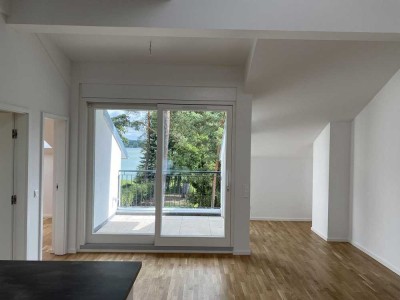 Blick auf den See: wunderschöne & ruhige Dachgeschosswohnung mit Balkon