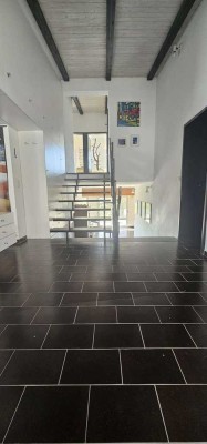 Entdecken Sie ein einzigartiges Traumhaus mit beeindruckender Architektur