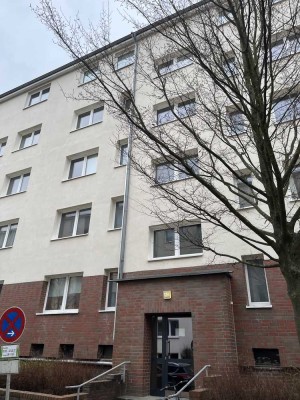 Ab sofort! 2 -Zimmer Wohnung mit großem Balkon