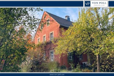 Historisches Einfamilienhaus mit Einliegerwohnung und eigenem Teich