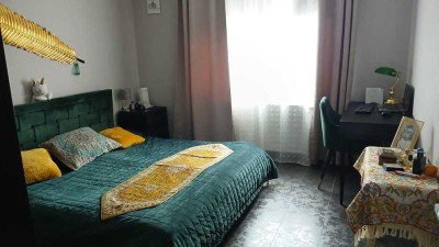A cozy furnished apartment in the center for a long term