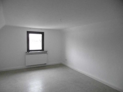 2-Zi.-Dachgeschoss-Wohnung ohne Balkon