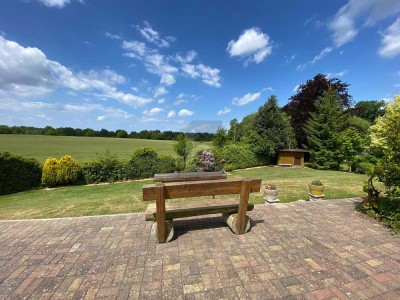 EXKLUSIVES FAMILIENIDYLL MIT GARTEN UND FERNBLICK