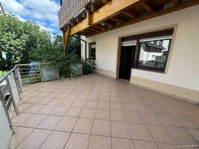 4 Zimmer Wohnung mit Terrasse