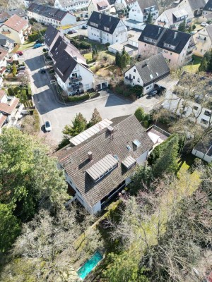 EDLES 5-PARTEIEN-MFH | EIGENNUTZUNG IM EG MIT RIESIGEM, UNEINSEHBAREM GARTEN |  MIETEINNAHMEN