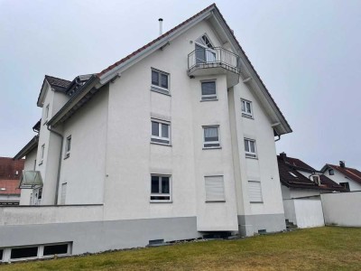 Charmante 2-Zimmer-DG-Wohnung mit Balkon und Tiefgaragenstellplatz