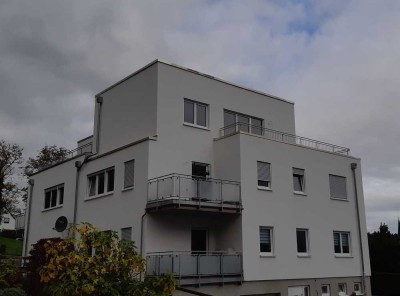 Moderne neue 3-Zimmer-Penthouse-Wohnung mit Dachterrassen in Kottenheim