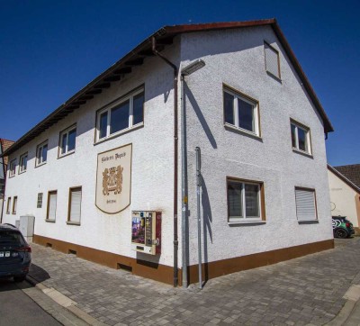 Charaktervolles MFH mit Charme, Platz und Perspektive in Hähnlein Zentrum, provisionsfrei für Käufer