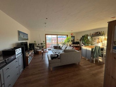 Sonnige 1,5-Zimmer Wohnung mit Balkon im 1. OG in Niedersonthofen zu vermieten
