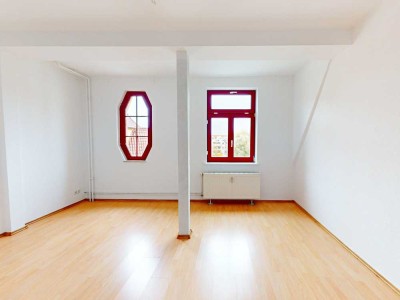 Schöne 2 Zimmer Maisonette Wohnung mit Dachterrasse