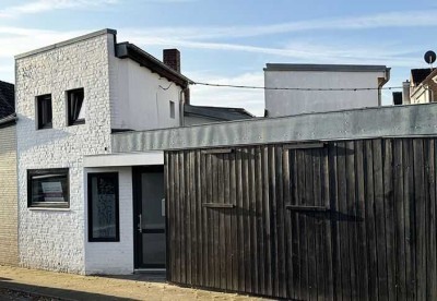 KLEINES STADTHAUS MIT 3 RÄUMEN