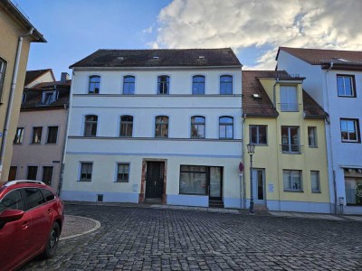 Schöne 5-Zimmer-Wohnung mit Balkon in Grimma