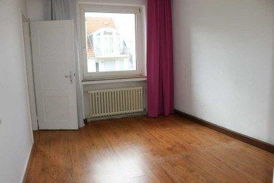 2-WG-Zimmer, Küche, WC, Balkon in Gießen-Innenstad, Seltersweg