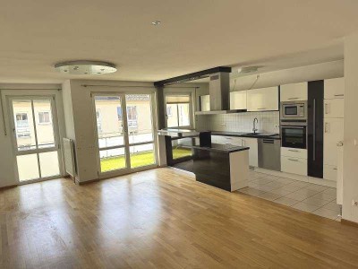 Sofort verfügbar! Tolle 4 Zi. City-Wohnung in Westend! Haus im Innenhof!