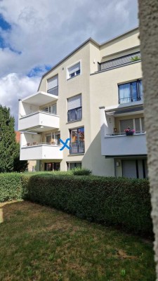 Betreutes Wohnen: barrierefreie/behindertengerechte 2-Zi-Wohnung für Senioren ab 60 J. nahe Schloss